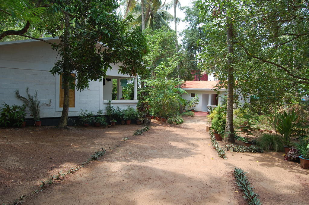 Jickys Nest Hotel Varkala Exterior foto